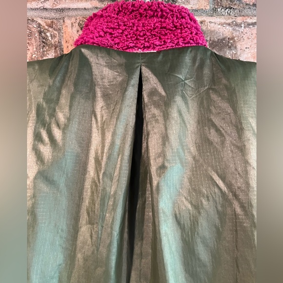 Patagonia Reversible Vest - Picture 2 of 9